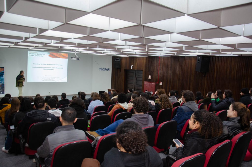 Fiocruz Paraná realiza VI Curso de Inverno nas comemorações de seus 25 anos