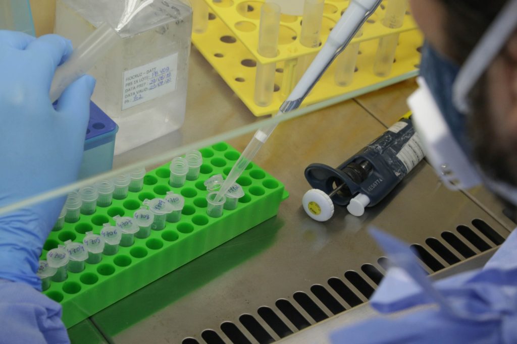Cooperação formalizada com Institut Pasteur fortalece internacionalização na Fiocruz Paraná